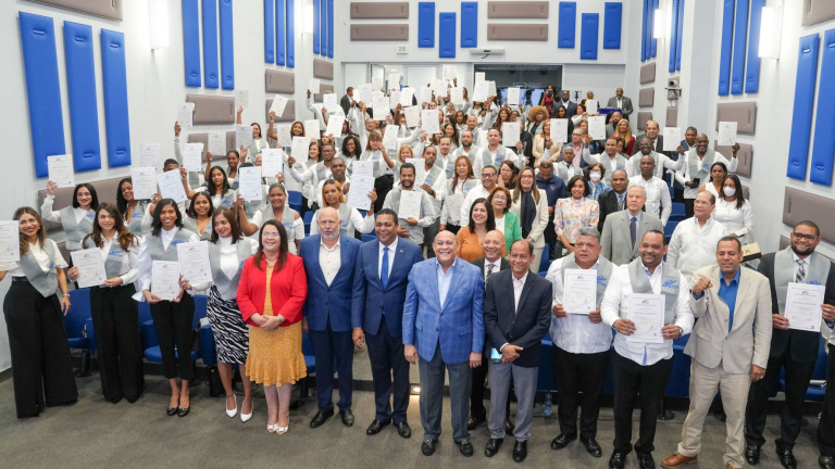 INFOTEP, MAPRE y Liga Municipal Dominicana entregan certificados a 106 alcaldes y directores municipales