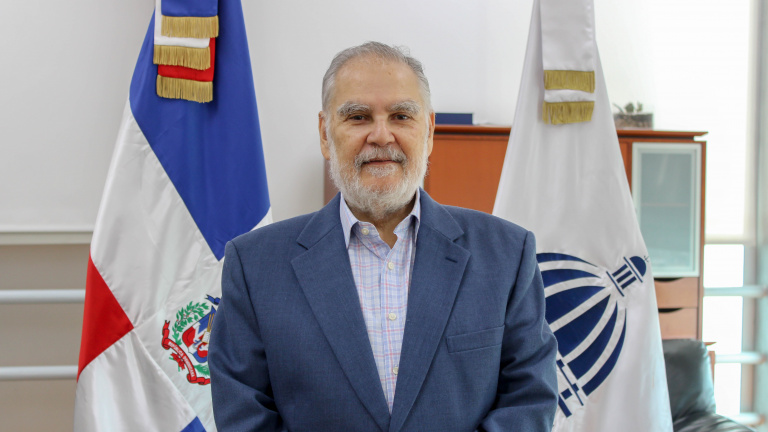 Ministro de Medio Ambiente Miguel Ceara Hatton