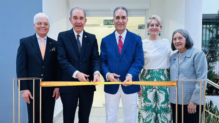 Ministro García Fermín encabeza inauguración del Instituto Superior Especializado en Imágenes Médicas 