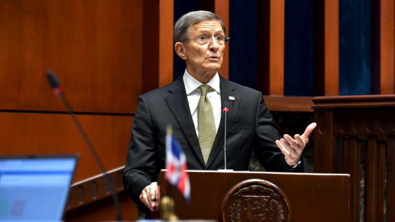 Canciller Roberto Álvarez reafirmó ante el Senado que el país siempre ha rechazado la construcción del canal en Haití