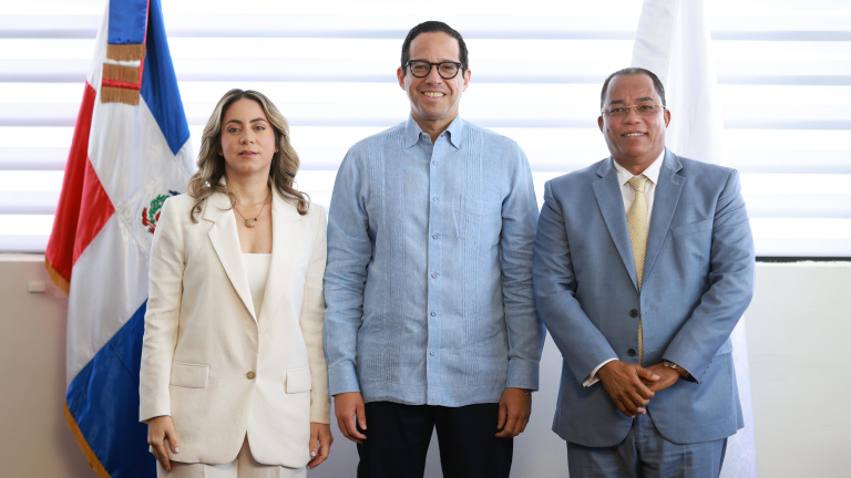 Juramentación Gloria Reyes
