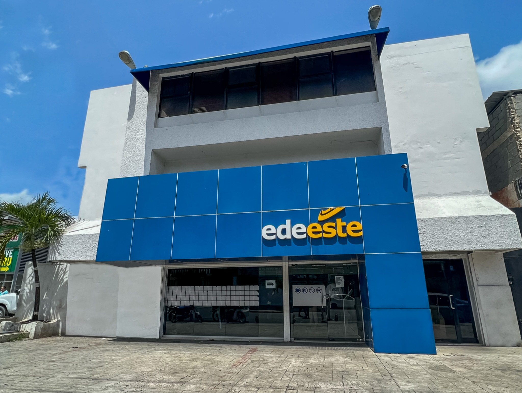 Edeeste 