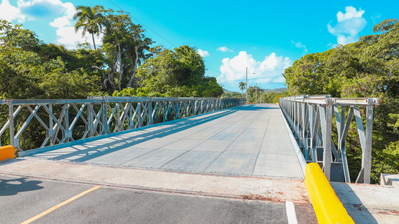 puente Los Caños sobre el río Maimón