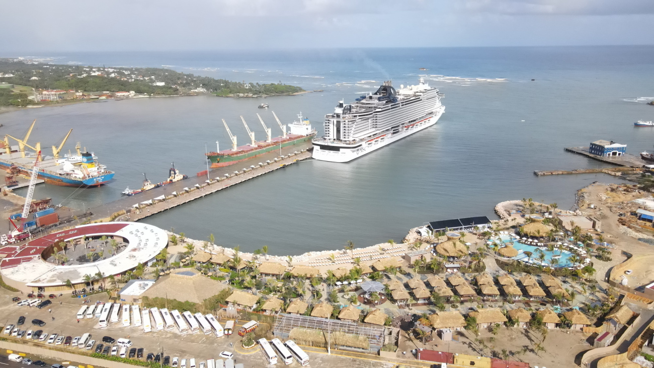 Taíno Bay