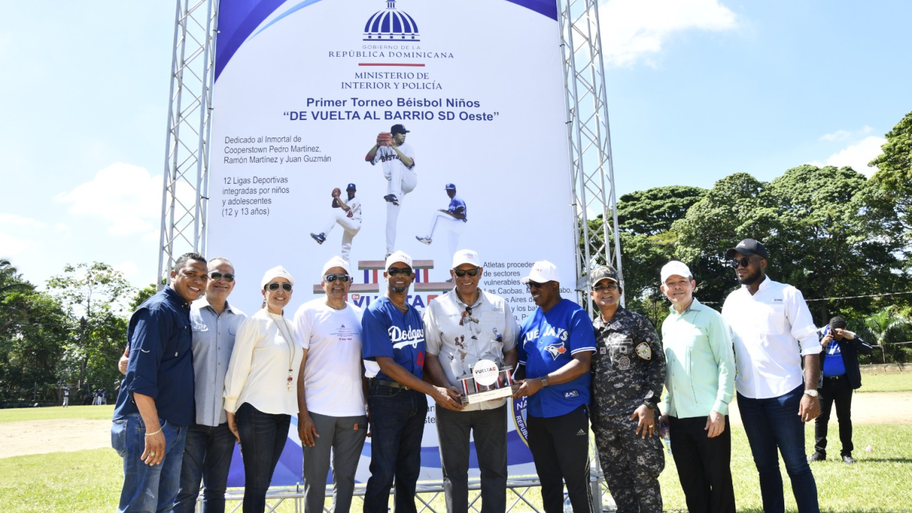 “De Vuelta al Barrio”: Clubes deportivos Santo Domingo Oeste celebran Primer Torneo de Pequeñas Ligas
