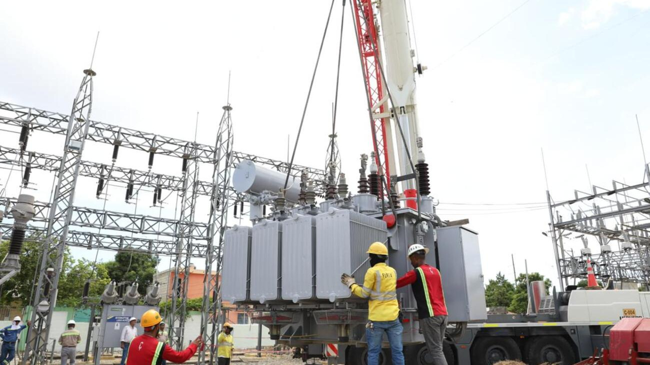 Edeeste instala transformador más potente para suplir aumento de la demanda eléctrica en SPM