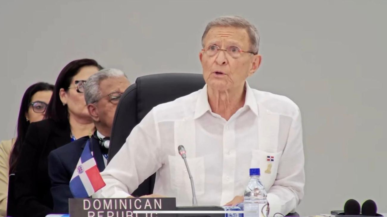 canciller Roberto Álvarez