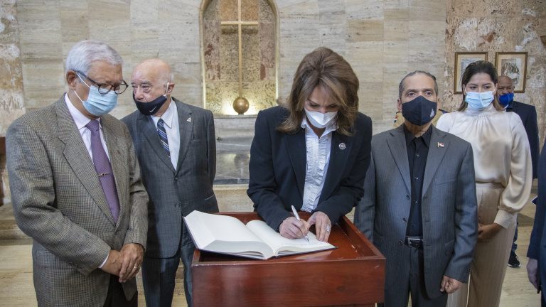 Ministerio de Cultura encabeza actos conmemorativos del bicentenario de la Independencia Efímera