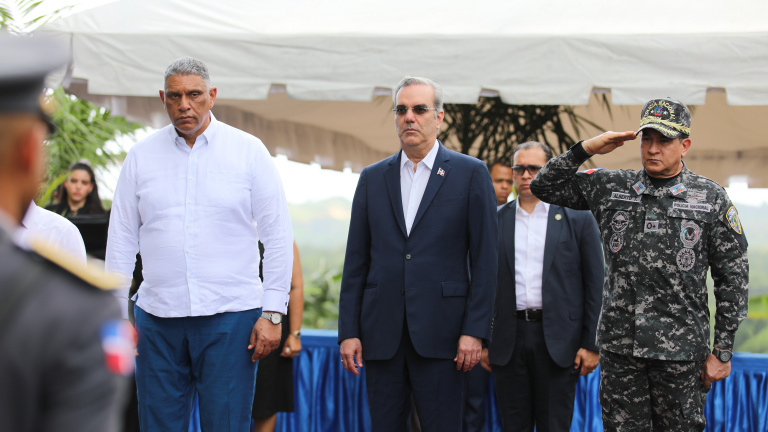 Presidente Abinader anuncia remodelación en instalaciones del Centro de Operaciones Especiales PN