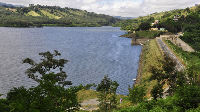 Embalses del país satisfacen demanda a pesar de ligera disminución de las lluvias