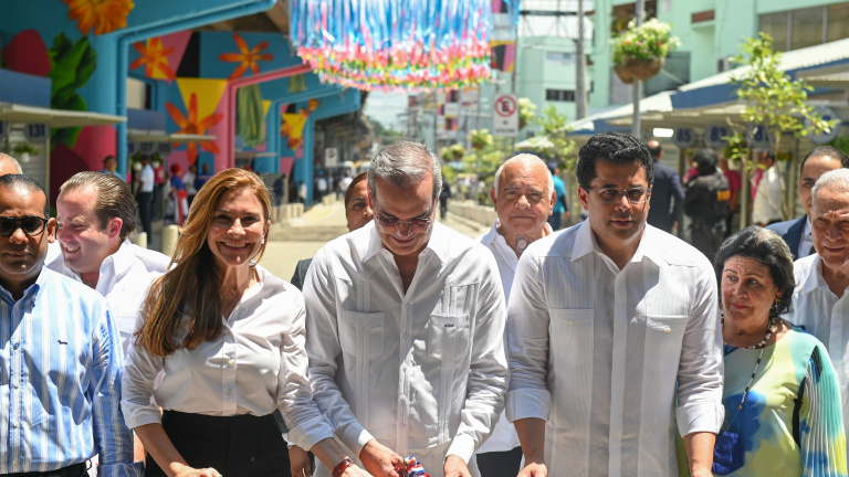 Inauguración Duarte con París