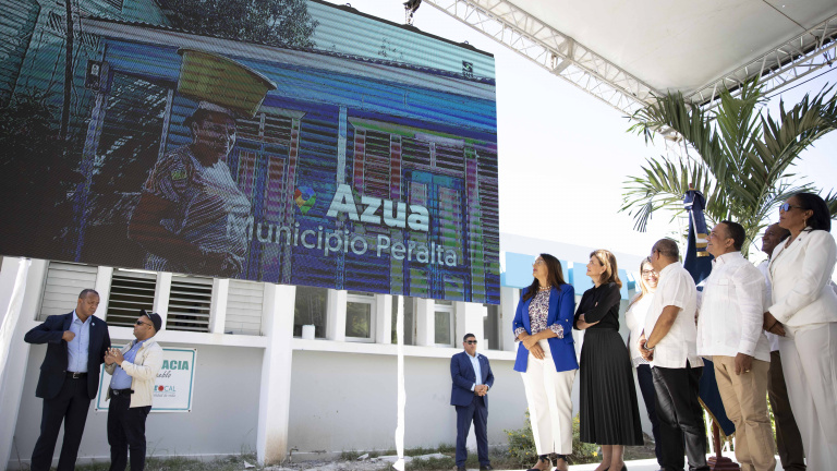 Vicepresidenta Raquel Peña inaugura moderna Emergencia del Hospital Municipal