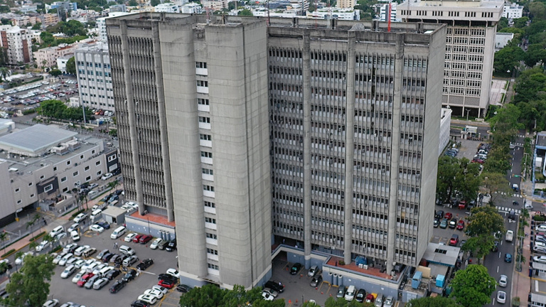 Fachada de la Institución