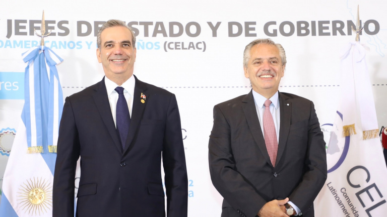 Prisdente Luis Abinader con el Presidente Alberto Fernandez
