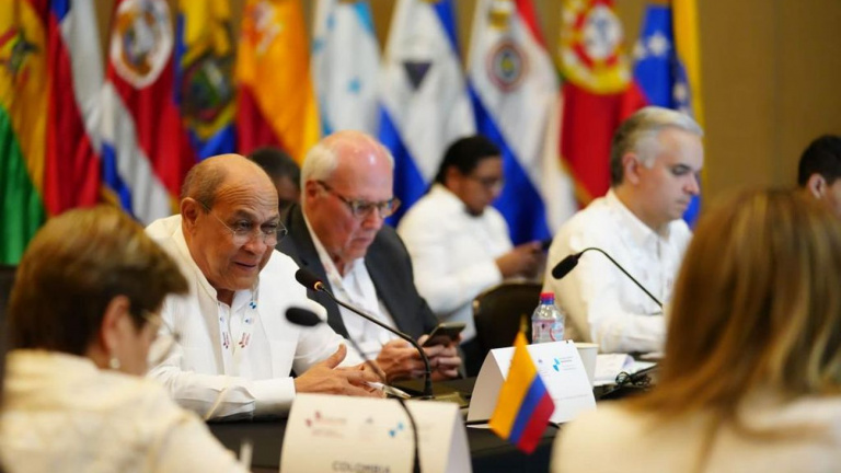 Rafael Santos Badía participó como moderador en uno de los paneles