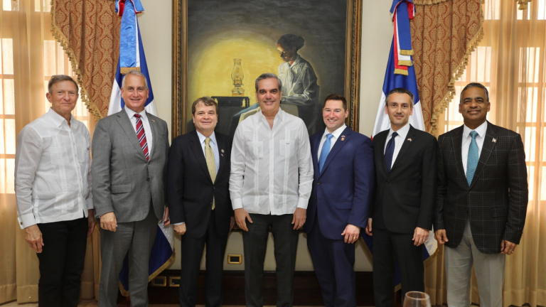 Presidente Abinader junto a Congresistas de Estados Unidos