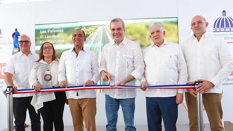 Presidente Abinader inaugura reconstrucción circunvalación Norte de Santiago y se anuncia el desarrollo e intervención de otras obras viales hacia la Línea Noroeste
