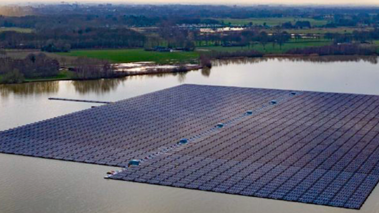 República Dominicana evalúa instalación de paneles solares flotantes en embalses de las presas