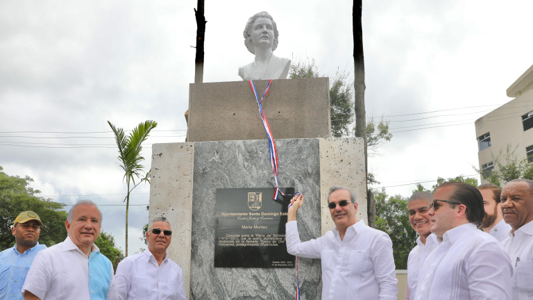 Presidente Abinader inaugura Boulevard del Dominicano en el Exterior, en Santo Domingo Este