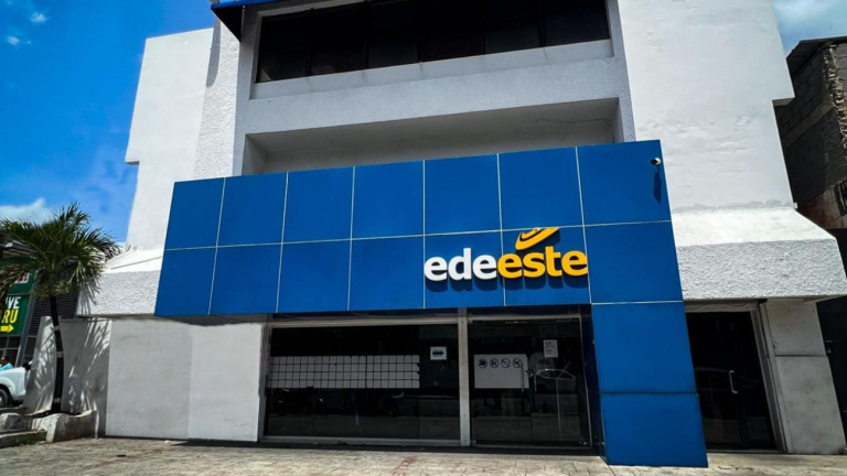 Edeeste