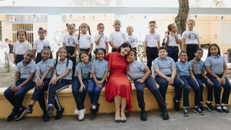 Primera Dama, Raquel Arbaje